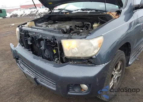 2008 Toyota Sequoia Sr5 5.7L V8 z USA, uszkodzony, nr VIN 5TDZY64A98S011223